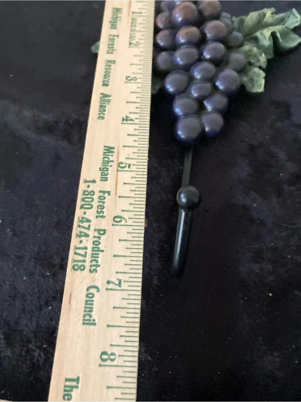 Grape Cluster Wall Hook in Purple and Green - Unbranded